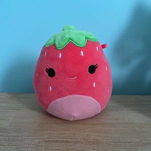 Scarlet the Strawberry 5"